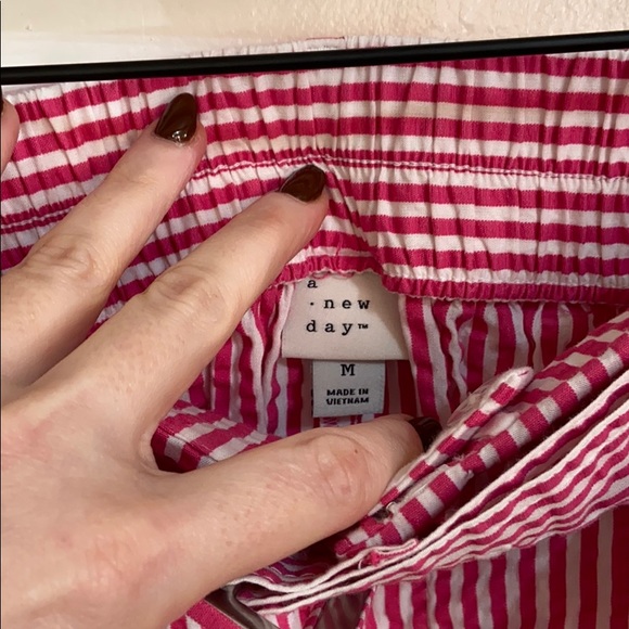 A New Day Pink Seersucker Belt Buckle Shorts - Picture 5 of 7